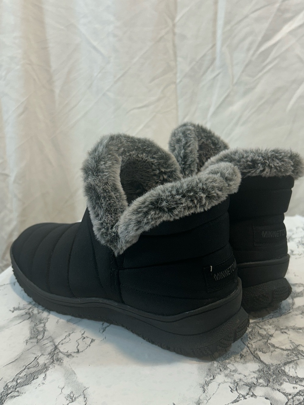 Minnetonka Black Quilted Faux-Fur Cuff Winter Slip-Ons